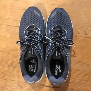 Men’s Brook Ghosts 12 size 12